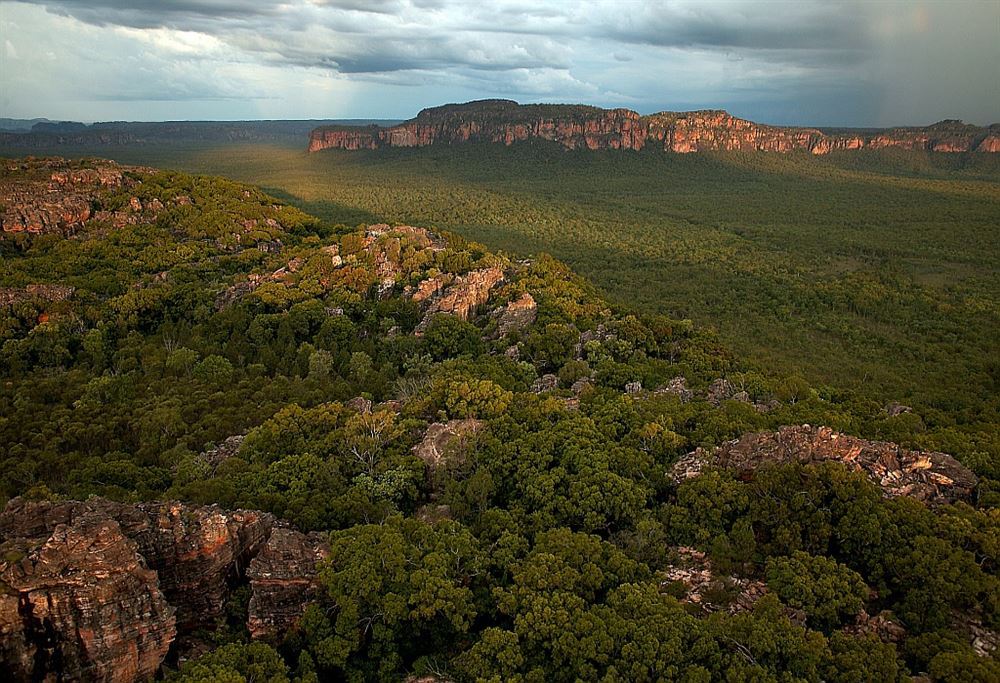 Drive Explorer's Way: from Darwin to Uluru
